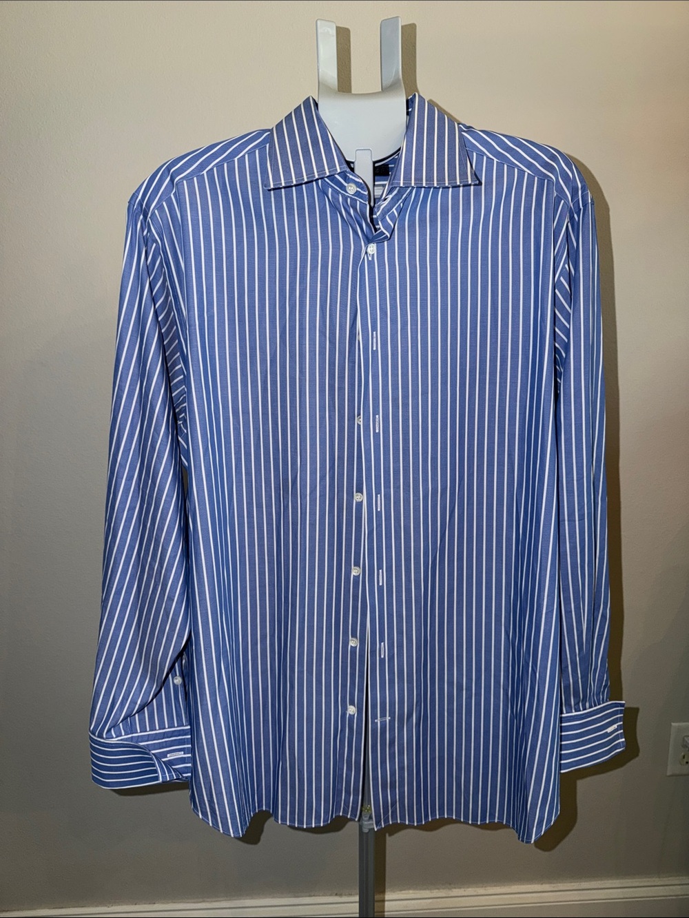 Barneys New York Blue and White Striped Men's Dress Shirt 17L